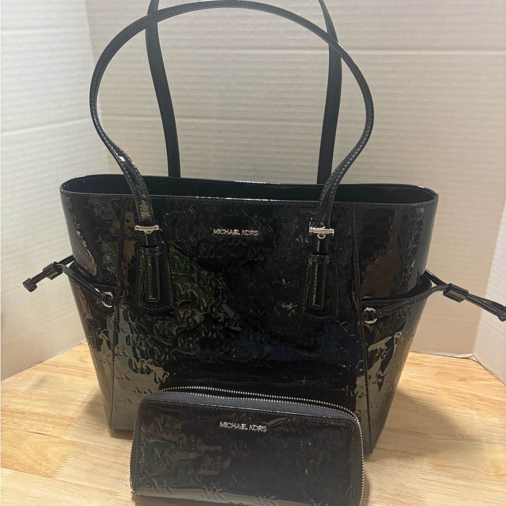 Michael Kors Glossy Black Voyager Shoulder Tote with Jet Set Travel Wallet